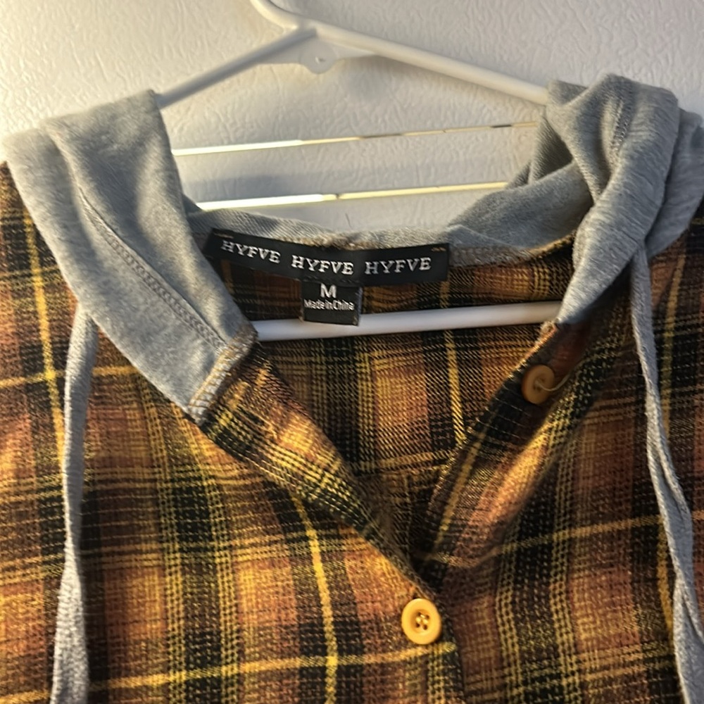 Flannel - Picture 3 of 4